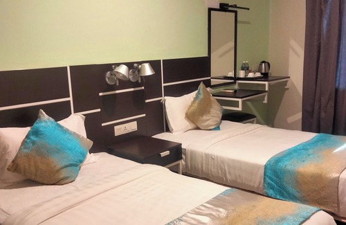 Kampung Permatang Tok Mamat Hotel | K GARDEN HOTEL (PB) SDN BHD