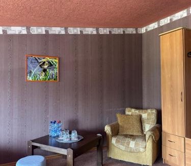 Lapmezciems Parish House | Kaņiermāja