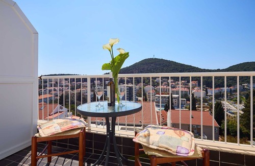 Babin Kuk Apartment | KABLAR'S SUNNY SUITES 1BR APT with balcony and sea view