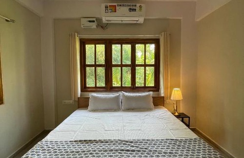 Diveagar Bed & Breakfast | Kadam Villa
