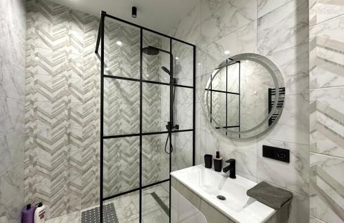Kyiv Apartment | KADOR Home 110