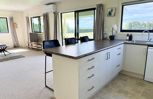Omanawa Cottage | Kaimai Cottage