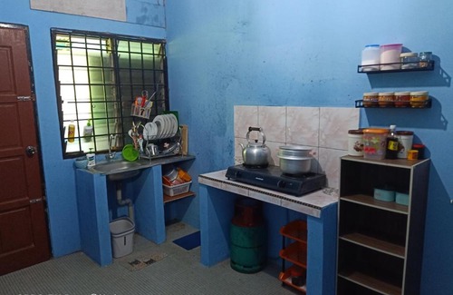 Kampung Padang Luas House | Kak gee homestay
