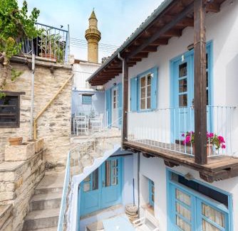 Kalavasos House | Kalavasos Square Apartments - With Access to Shared Pool 3 Minutes Walk