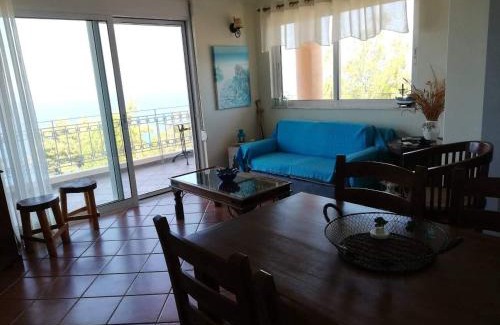 Tsoukaladhes Apartment | Kalivakia View