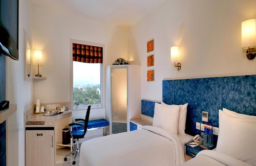 Vandalur Hotel | Kalyan Grand - a business hotel