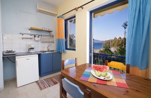 Karavomylos House | Kalypso Studios & Apartments