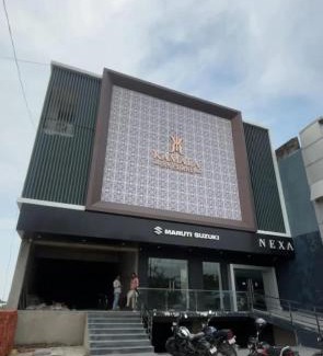 Padrauna Hotel | Kamala Inn Grand