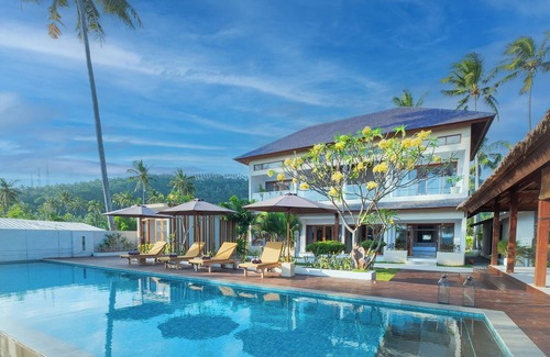 Senggigi Villa | Kamana Beach House, steps from the beach, amazing villa, private pool.