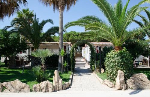 Seccagrande Resort | Kamemi Village & Camping