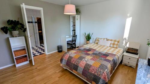 Molndal House | Kamer in een woning met Sauna en vlakbij Natuur en Göteborg