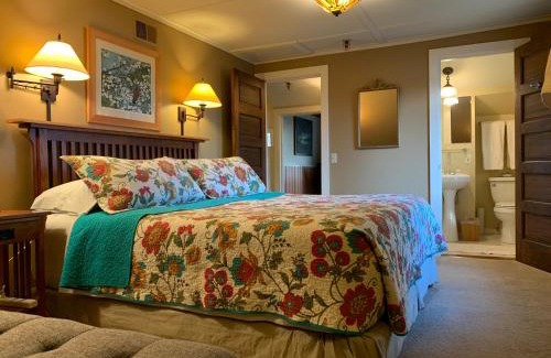 Eastsound Bed & Breakfast | Kangaroo House Bed & Breakfast