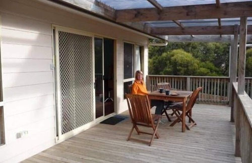 Newland House | Kangastay on Vivonne Bay beside the Harriet River on Kangaroo Island.
