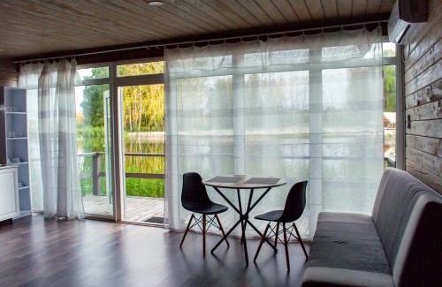 Moshny Apartment | Kaniv Fish Club