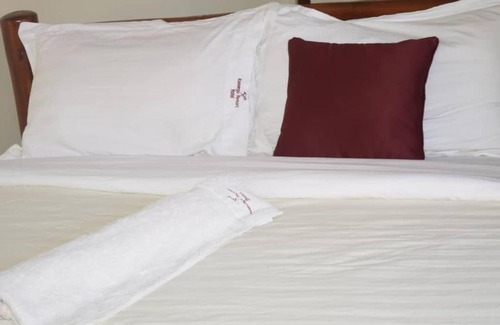 Kanungu Hotel | Kanungu Resort Hotel