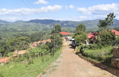 Kanungu Hotel | Kanungu Resort Hotel
