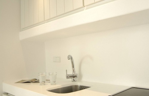 Apollonia House | Kapetan Tasos Suites