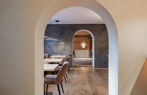 Raron Hotel | Kapitel 7 Boutique-Hotel