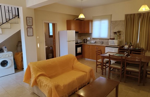 Pissouri Villa | Kapsalia Holiday Villas