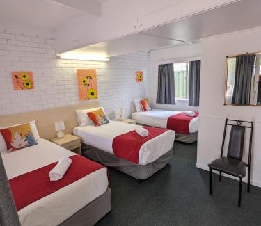 Narrabri Hotel | Kaputar Motel
