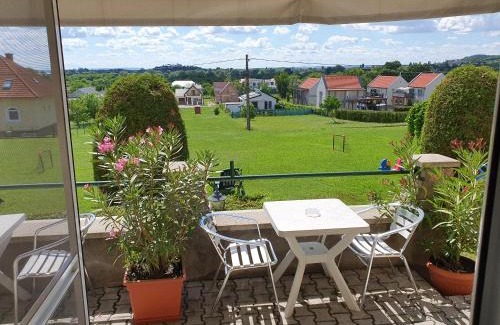 Balatongyorok Bed & Breakfast | Karát Panzió