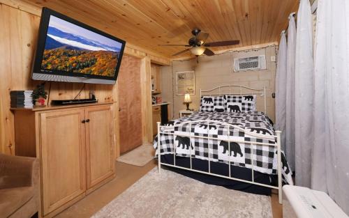Gatlinburg Villa | Karens Cozy Cottage
