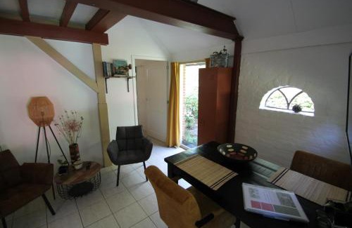 Lutten Apartment | Karin's kruidenhoeve appartement Goudsbloem