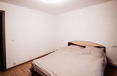 Vaslui Apartment | Karla's House