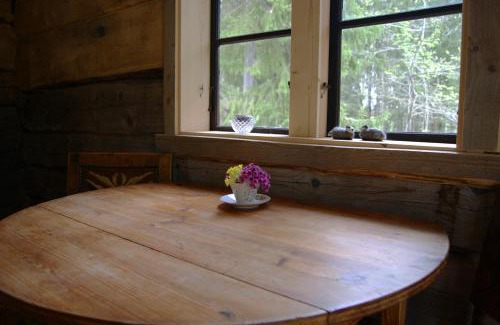 Alvkarleby Cabin | Karlsäter - Timmerstugan