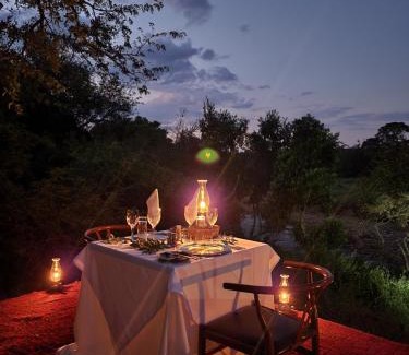 Maruleng Cabin | Karongwe Portfolio - Becks Safari Lodge