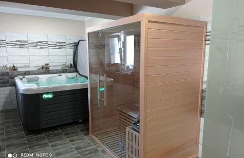 Zalakaros Apartment | Karos Bianco Apartmanház