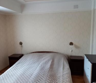Erzsebetfalva House | Karpatia Vendeghaz 1201 Budapest