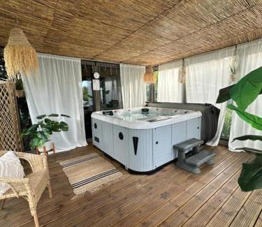 Karwienskie Bloto Drugie Apartment | Karwia Plaza - Apartments - Domki z jacuzzi i sauną