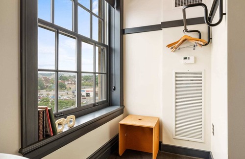 East Liberty Apartment | Kasa | Comfy Studio, Explore East Liberty | The Maverick