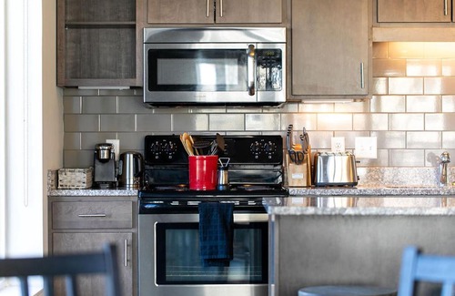 Whittier Apartment | Kasa Uptown Minneapolis