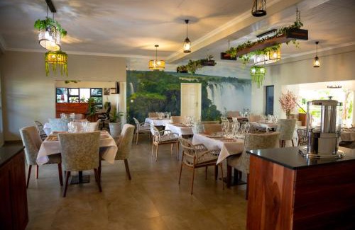 Victoria Falls Hotel | Kasambabezi Lodge