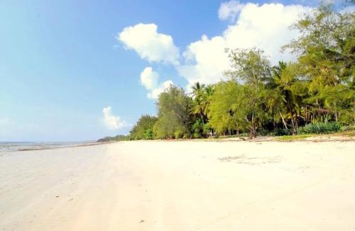 Msambweni Villa | Kaskazi Beach house