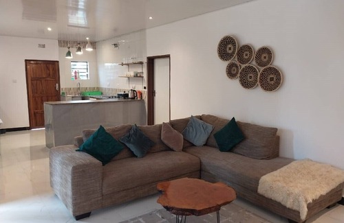 Livingstone Apartment | Kasuba Apartments