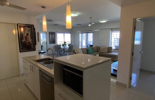Darwin City Centre Apartment | Katara on Smith - CBD Apartment 2 Bedroom 2 Bathroom