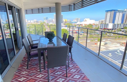 Darwin City Centre Apartment | Katara on Smith - CBD Apartment 2 Bedroom 2 Bathroom