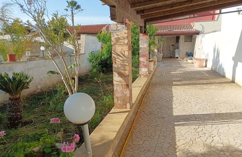 Torre Castiglione House | Katia House Tower Castiglione
