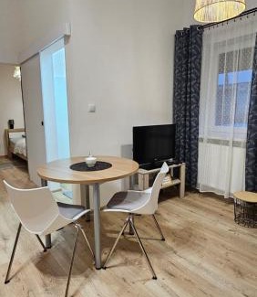 Wrzesnia Apartment | Kawalerka Na Wsi