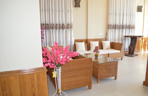 Loikaw Hotel | Kayah Golden Hill Hotel