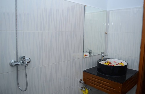 Loikaw Hotel | Kayah Golden Hill Hotel