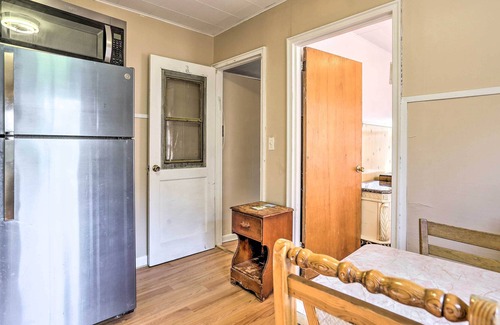Ellenville Apartment | Kayaks & Canoes: Lake-View Retreat in Ellenville!