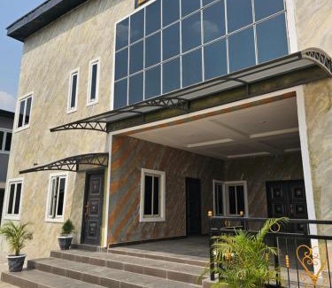 Ekrokpe Hotel | KayQuin Garden
