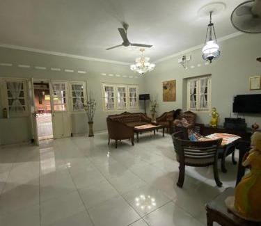 Wirobrajan House | Kedyla Homestay Syariah