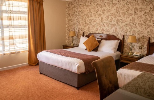 Stranorlar Hotel | Kee's Hotel
