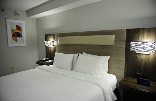 Keene Hotel | Keene Elm City Hotel, an Ascend Collection Hotel