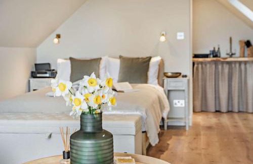 Brimpsfield House | Keepers Annexe